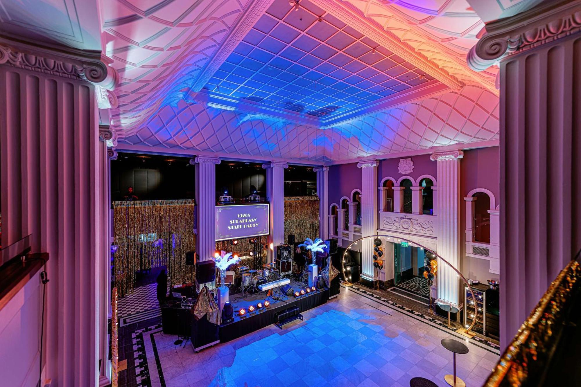 Hotel Radisson Blu Plaza Hotel, 4*